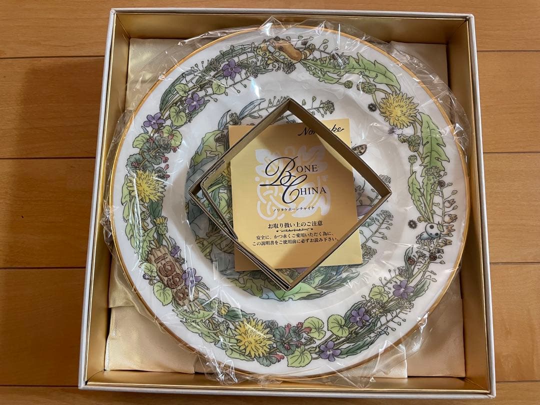 【未使用品、希少】ジブリ　となりのトトロ　イヤリープレート　1998年