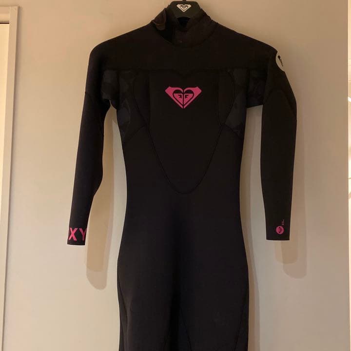 ROXY フルウェットスーツ 新品　3mm