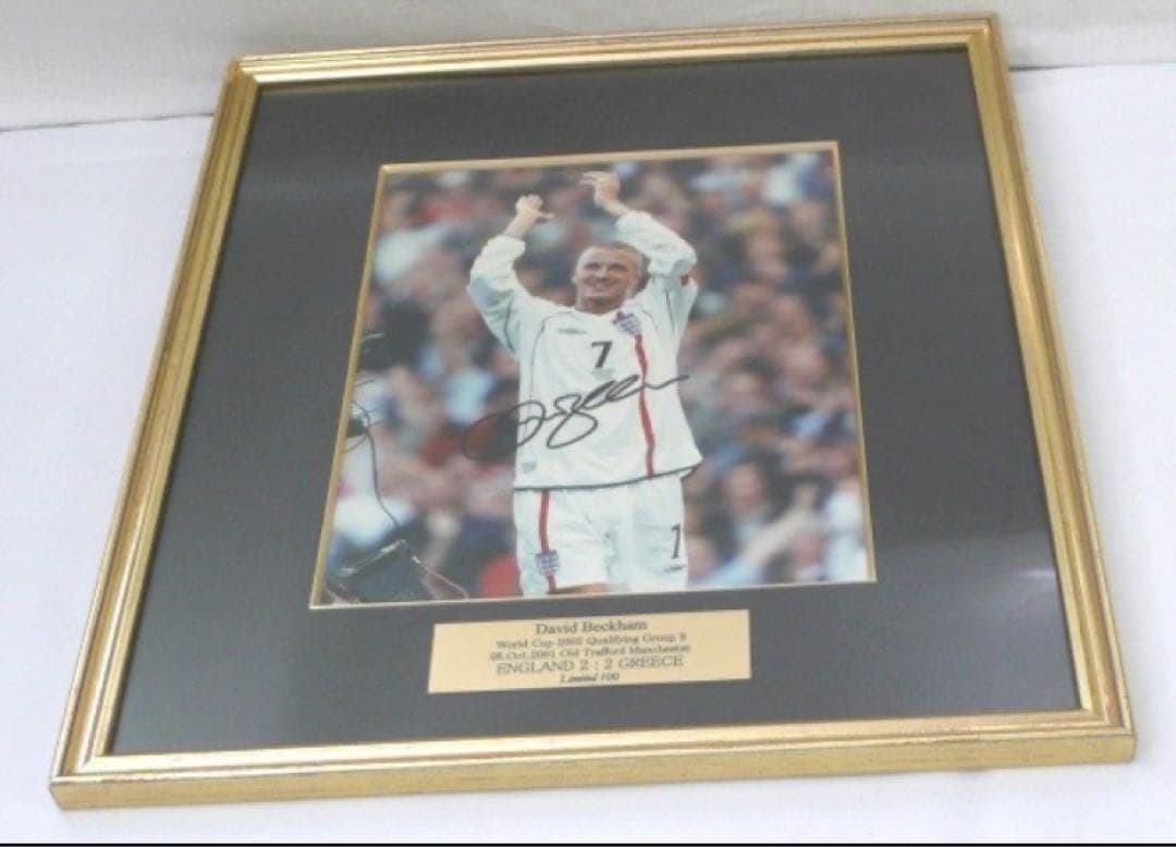 デイビッド・ベッカム 直筆サイン入り写真