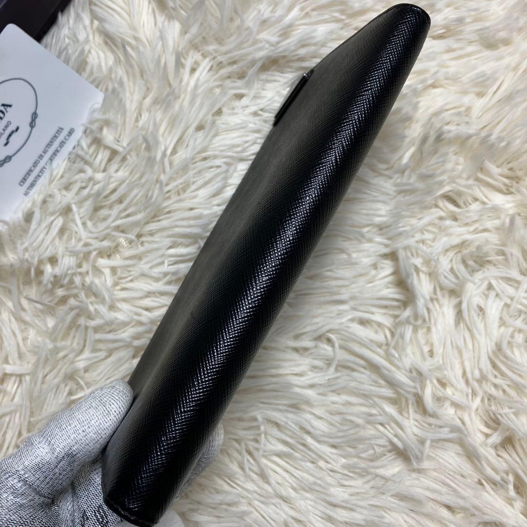 現行 プラダ ロングウォレット サフィアーノ 三角プレート IC内蔵