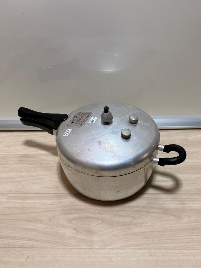 アルミ圧力鍋 シルバー PC-60A 動作確認済み