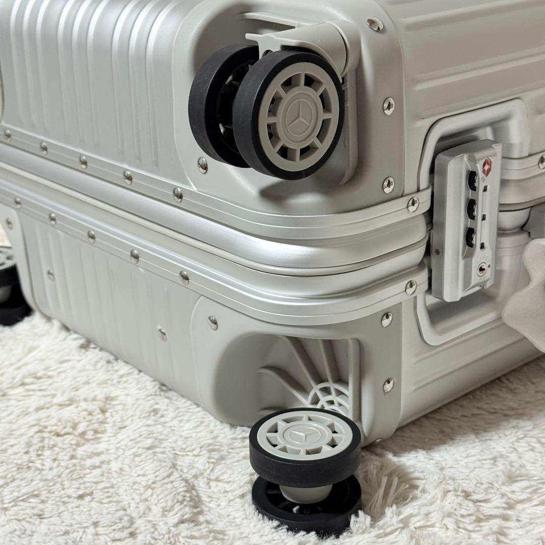 新品✨ メルセデス・ベンツ アルミスーツケース　キャリーケース　32L