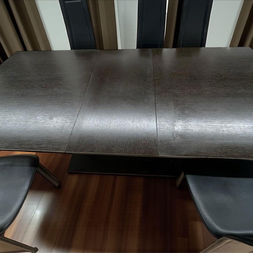 ダイニングテーブル　伸縮式テーブル エクステンションテーブル　大塚家具