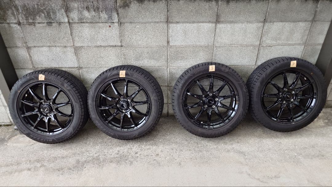 ブリヂストン BLIZZAK VRX3 スバル レヴォーグに使用