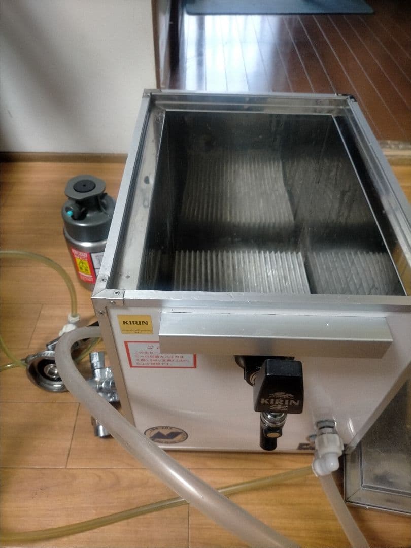 キリン ビールサーバー氷式コンセント不要。減圧弁。洗浄タンクレンチブラシ全部1式