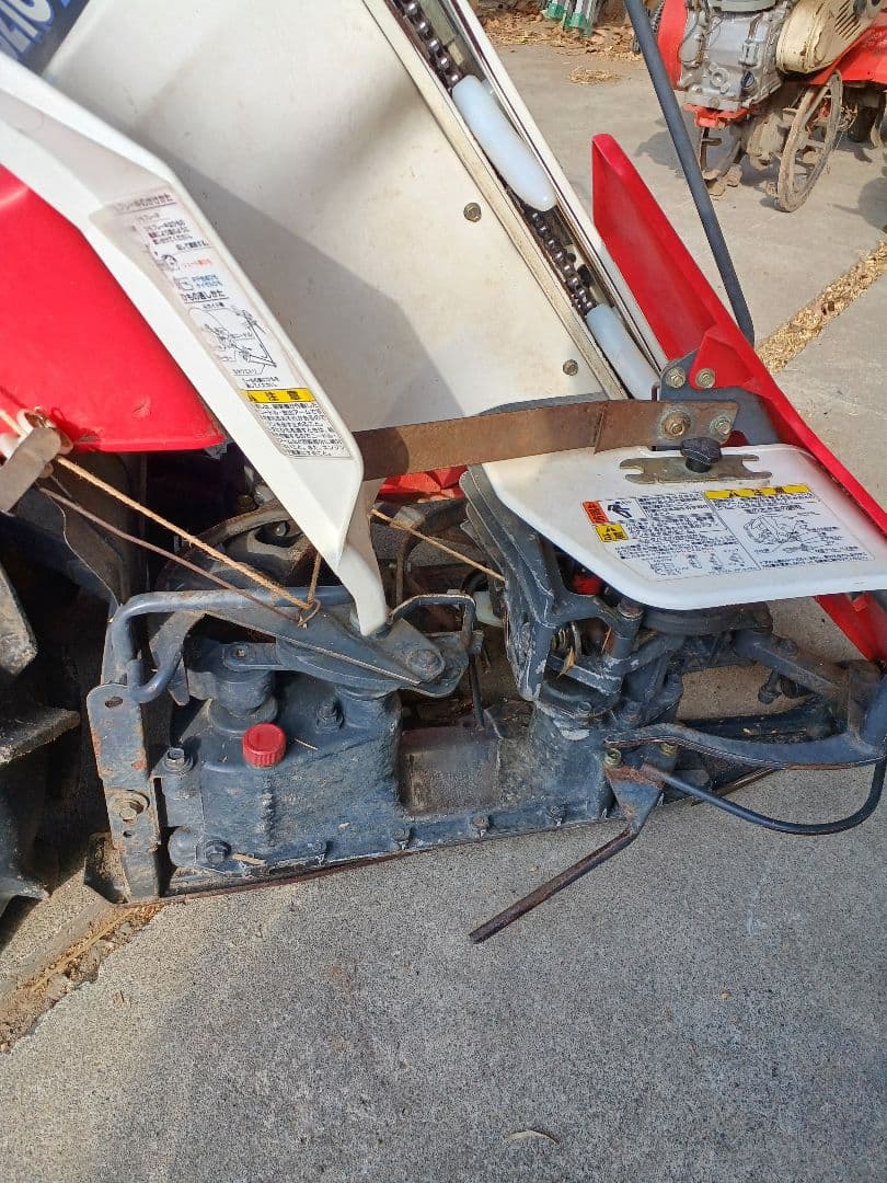 【中古】【エンジン動作確認済】三菱 MB210 バインダー