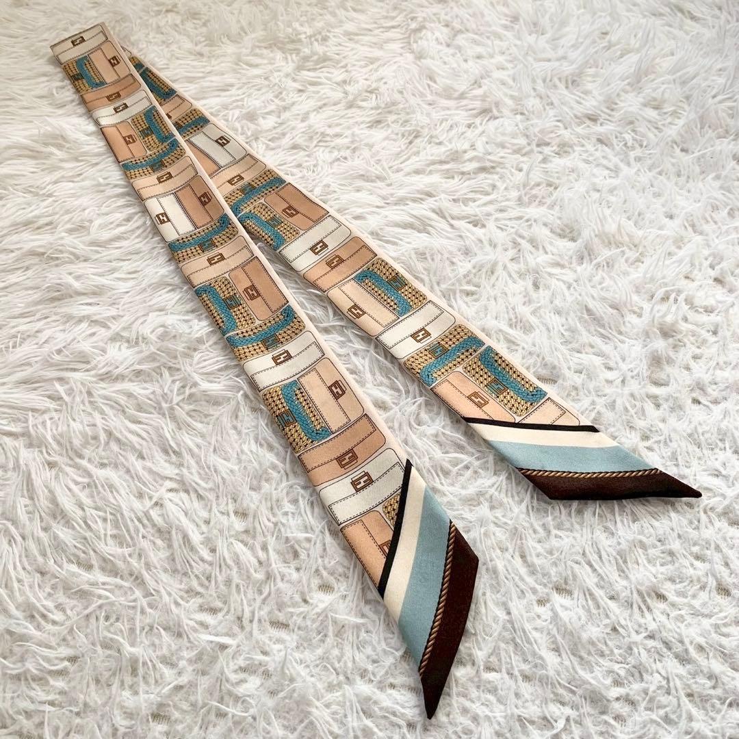 FENDI　フェンディ　マンマバケット柄　ラッピー　FFロゴ　ズッカ　スカーフ