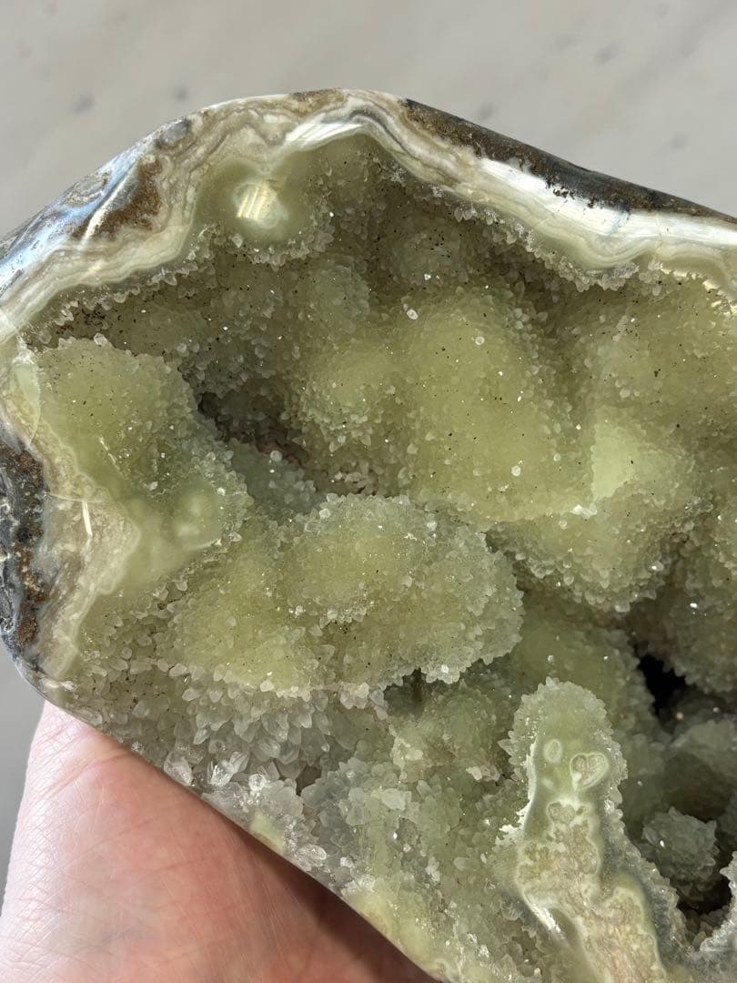 ウルグアイ産　グリーン　シュガーアメジスト　ジオード　天然非加熱　1846g