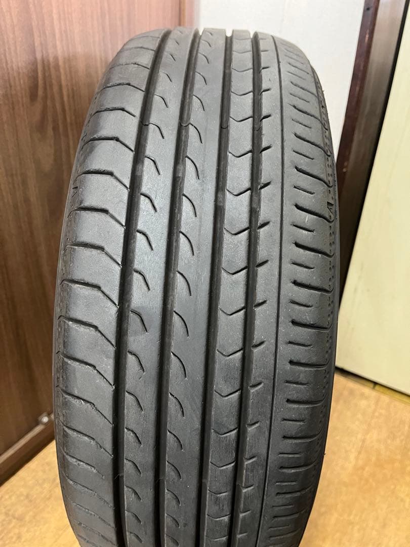 期2024年製 ヨコハマ 中古夏タイヤ 185/60R15 4本セット アクア等