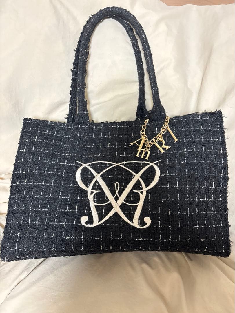 Aimerianejoieチャーム付きキャリーオントート 推し活トート