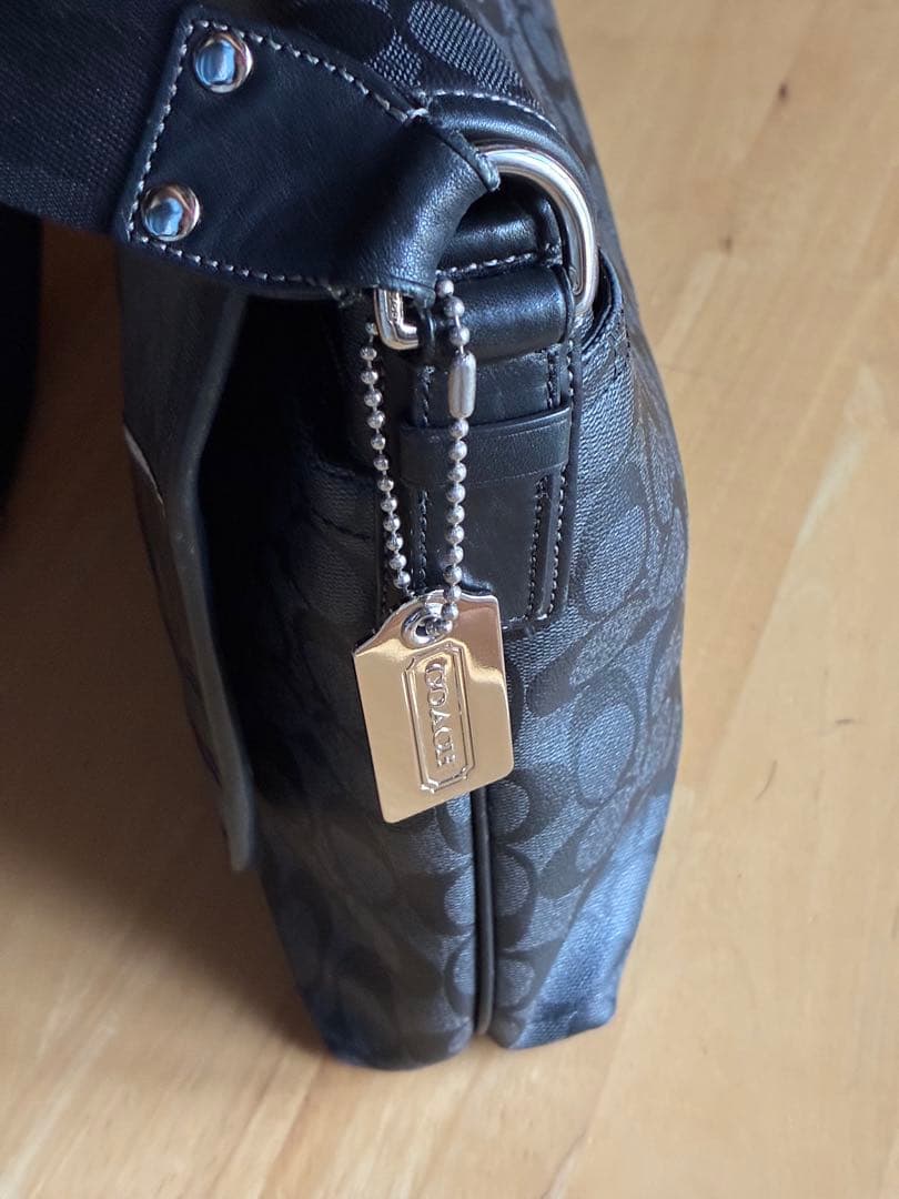 COACH メッセンジャーバッグ グレー