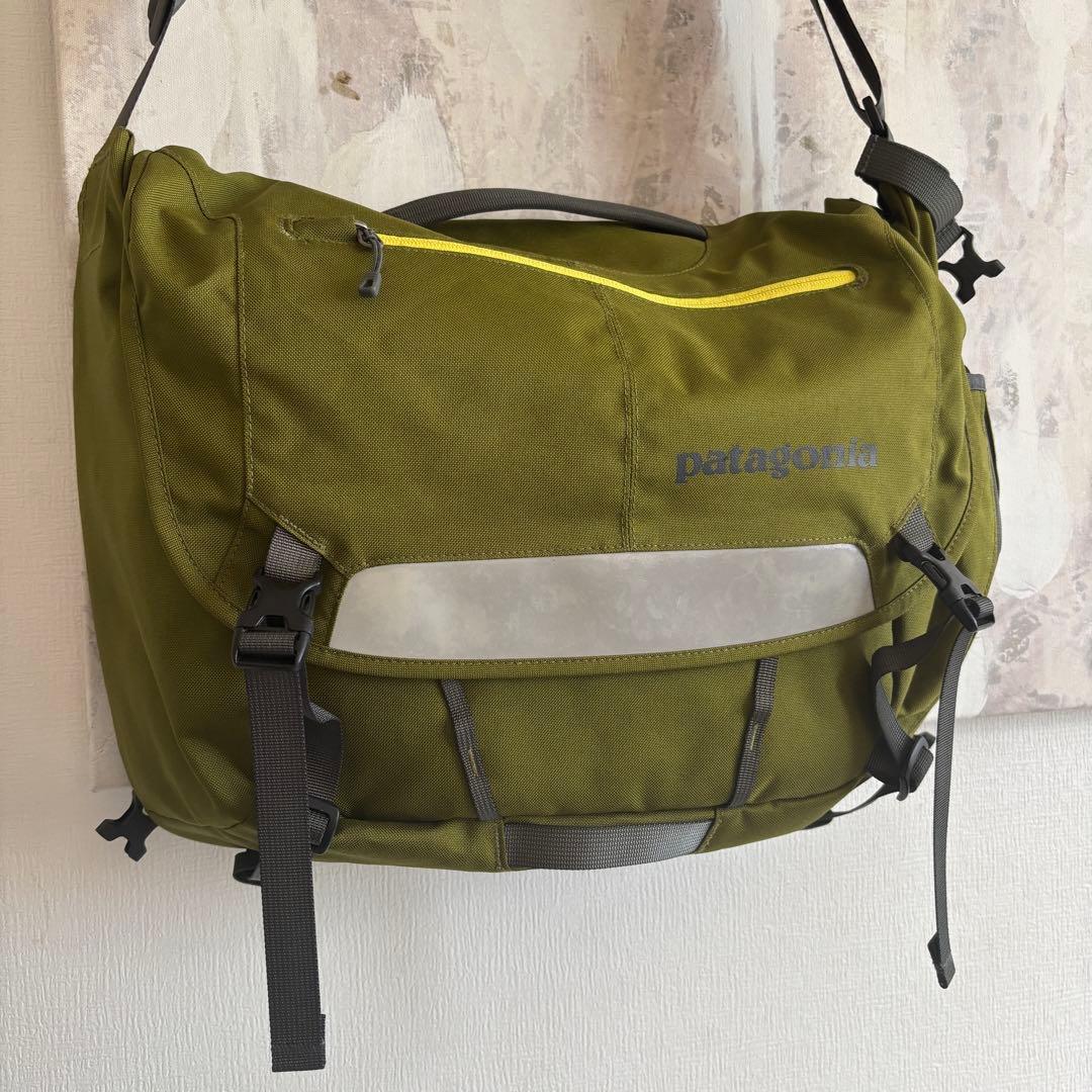 [patagonia] パタゴニアメッセンジャーバッグ 15L レア・美品