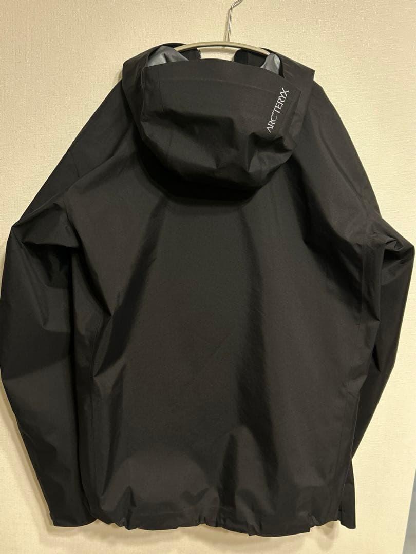 極美品 アークテリクスBeta jacket M ブラック