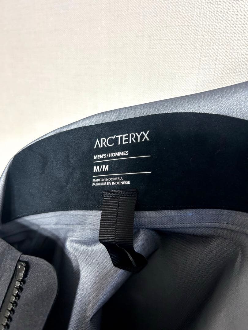 極美品 アークテリクスBeta jacket M ブラック