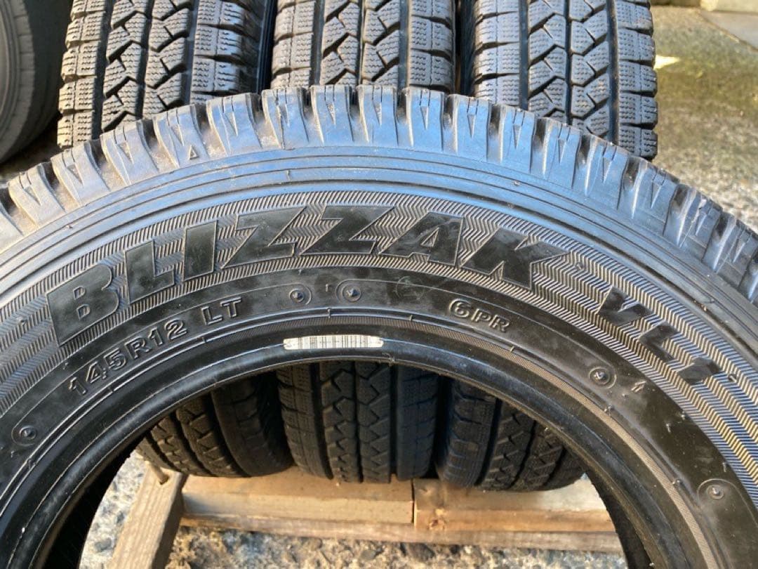 送料込145R12 6プライ ブリザックVL1