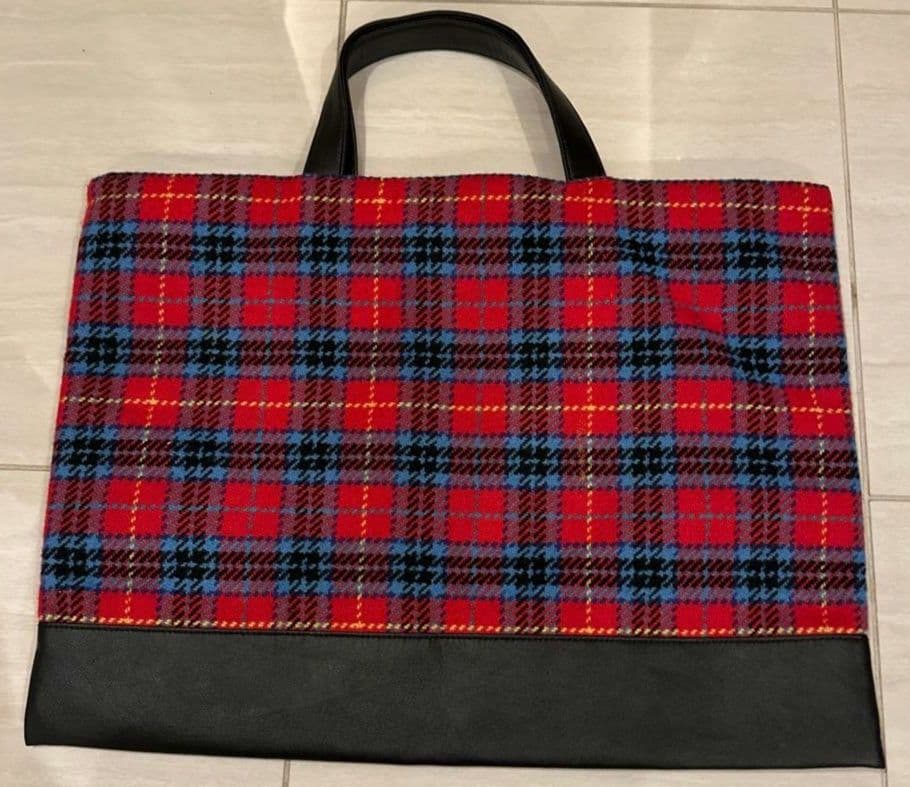 ファミリアショー　赤チェック　レザー バッグ　 familiar