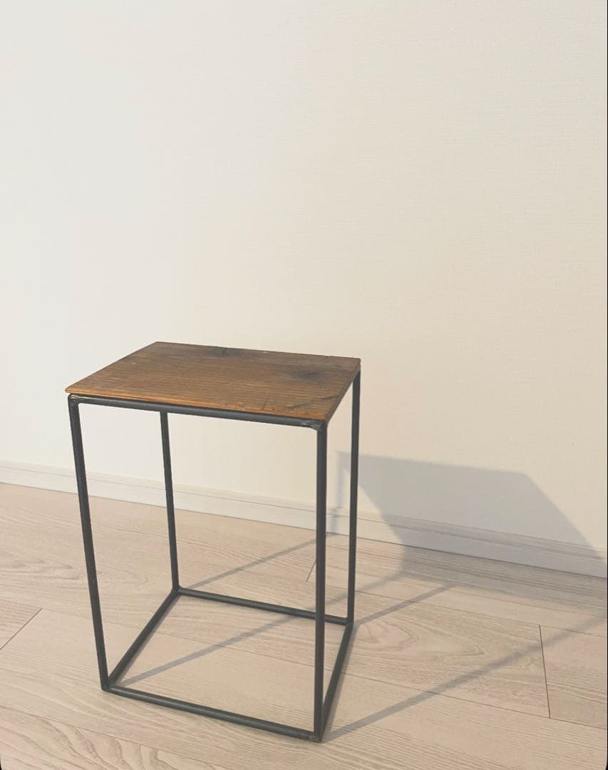 新品　アンティーク　アイアン　サイドテーブル