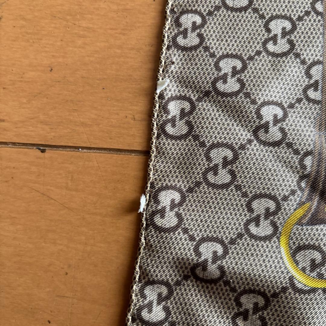 GUCCIスカーフお値下げ