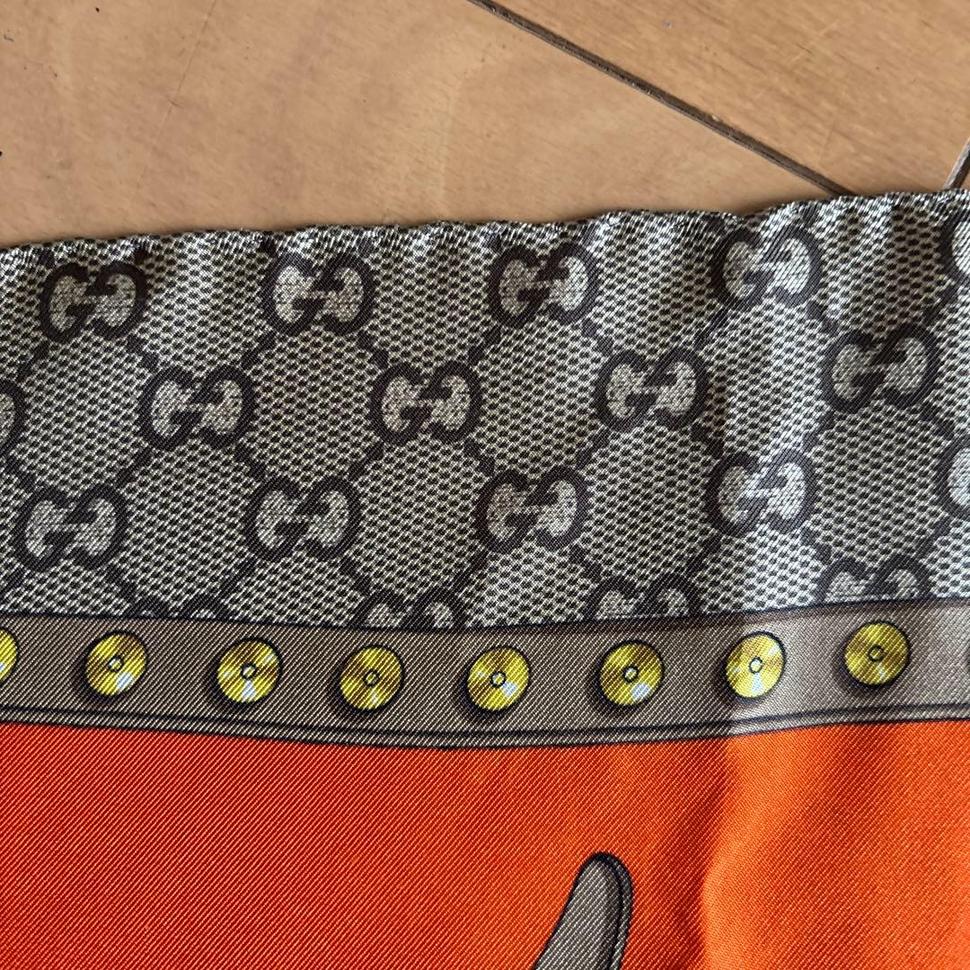 GUCCIスカーフお値下げ