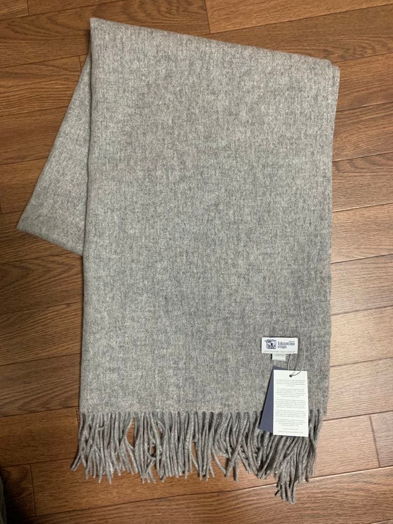 m*a様 大判ジョンストンズ カシミヤ 100%マフラー ストール グレー