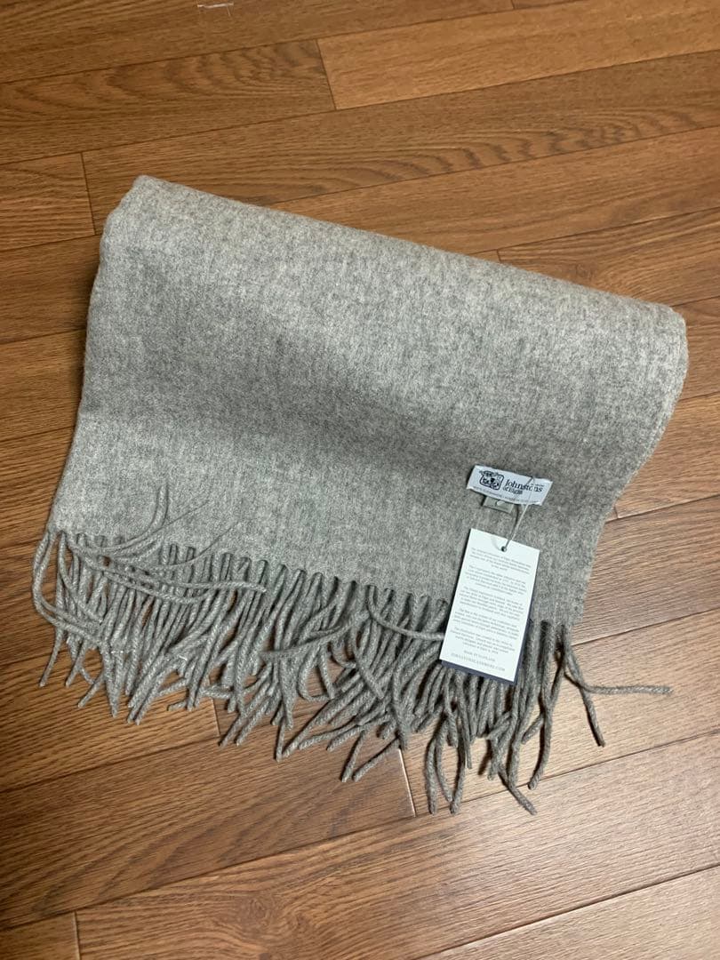 m*a様 大判ジョンストンズ カシミヤ 100%マフラー ストール グレー
