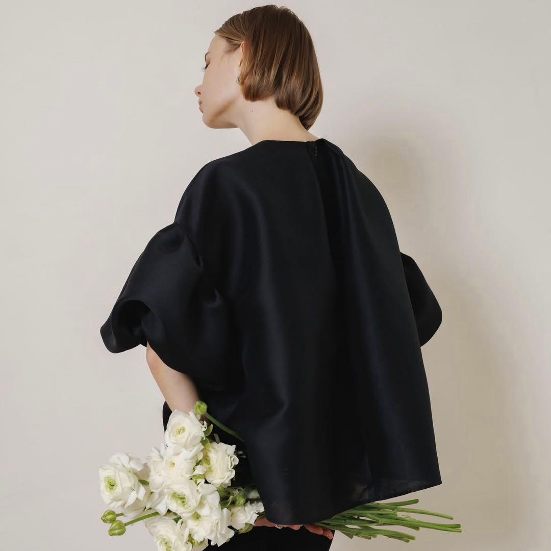 Heve ヘイヴ WHIPバルーンスリーブBL ブラック