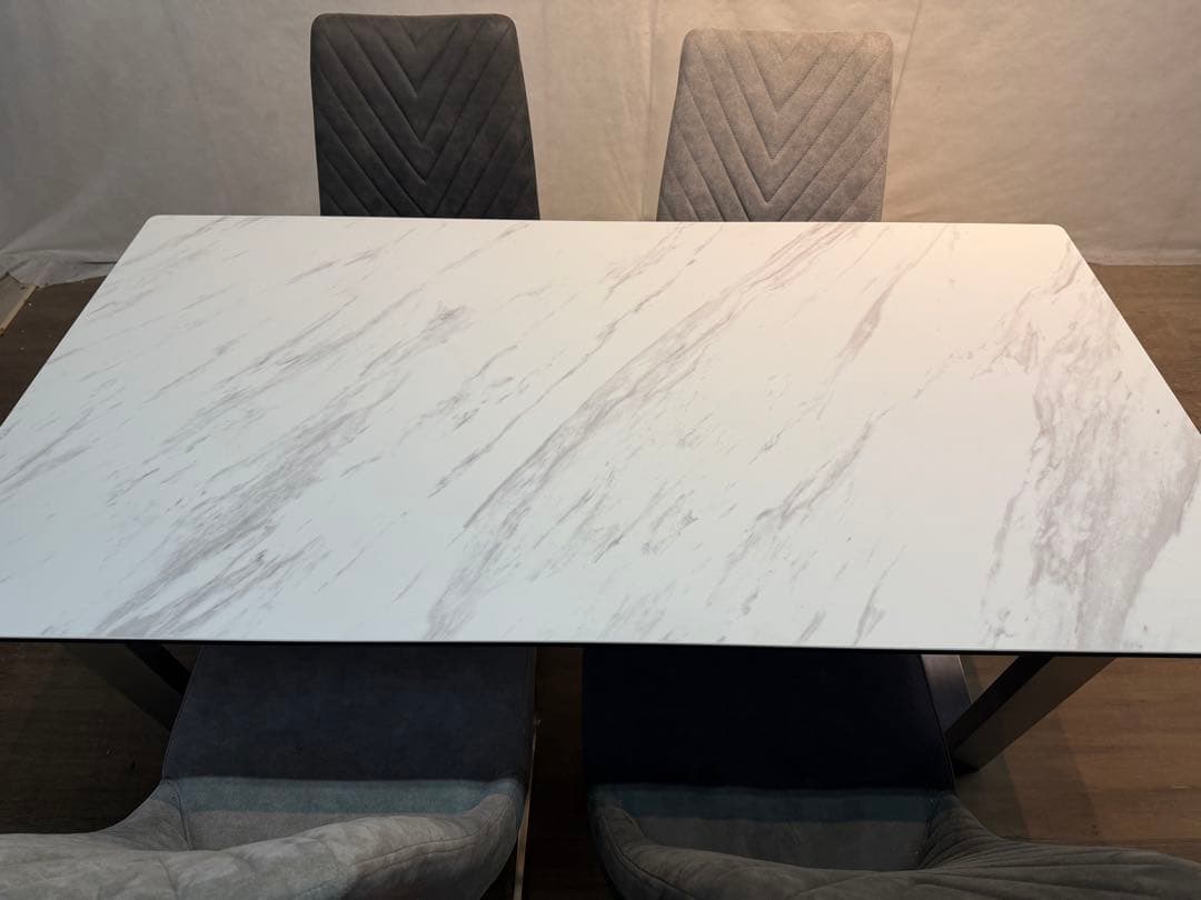 セラミックテーブル　イタリアセラミック