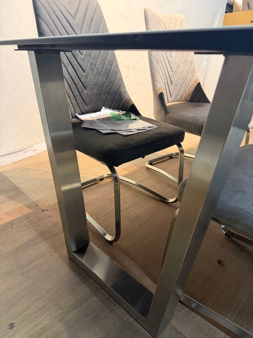 セラミックテーブル　イタリアセラミック