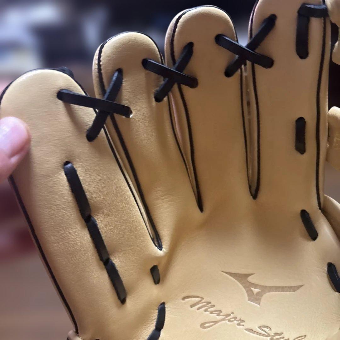 未使用 ミズノ メジャースタイル 軟式 外野手用グローブ 左投げ