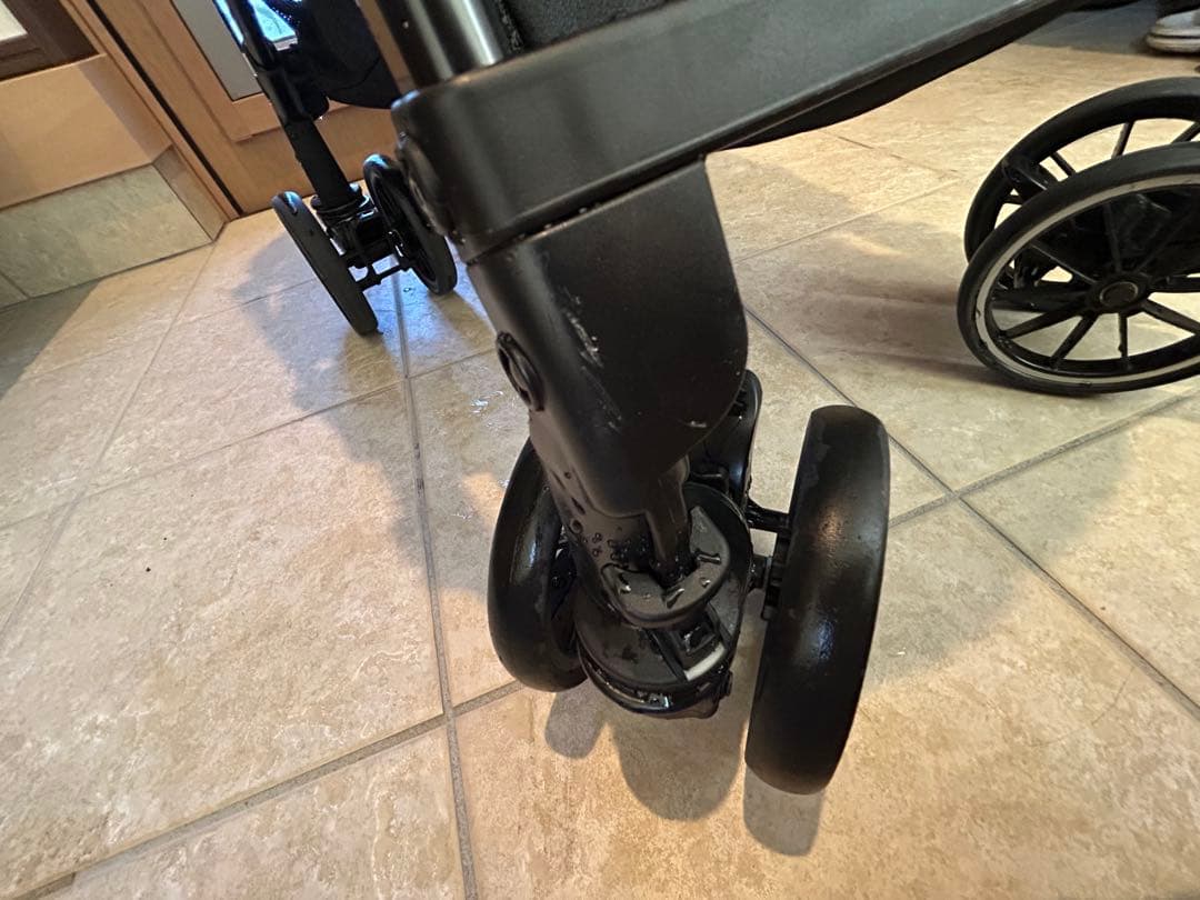 Combi 折りたたみ式ベビーカー グレー・ストライプ　取説・おまけ付き