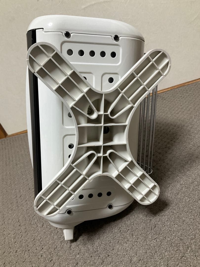 イワタニ　カセットガスストーブ　屋内専用　2021年製