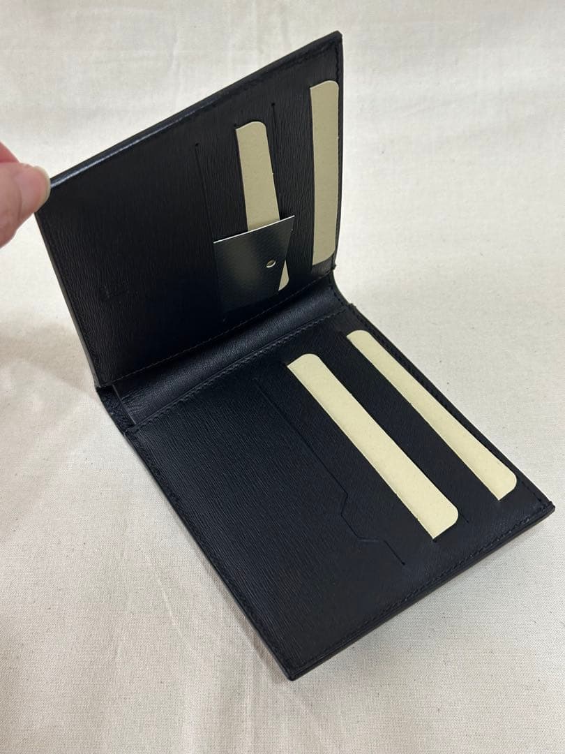 ダンヒル　財布　二つ折り　箱付き　ギャランティーカード付き　未使用