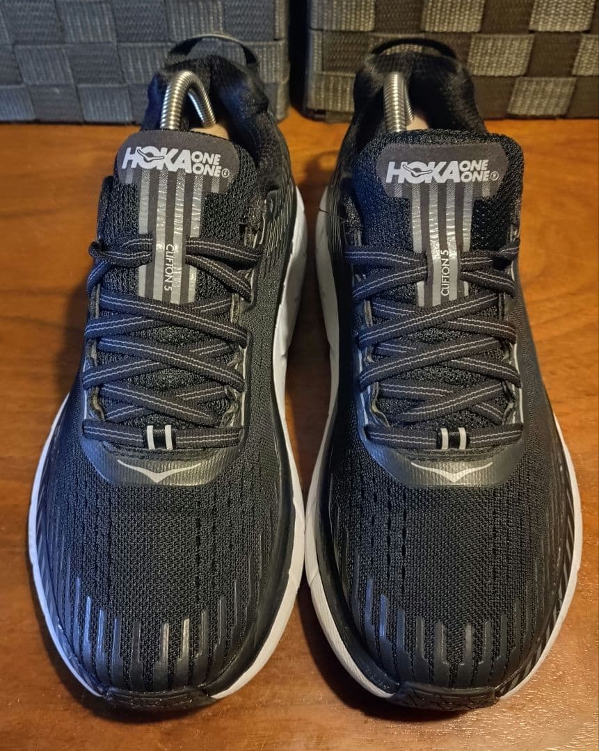 HOKA ONE ONE ランニングシューズ