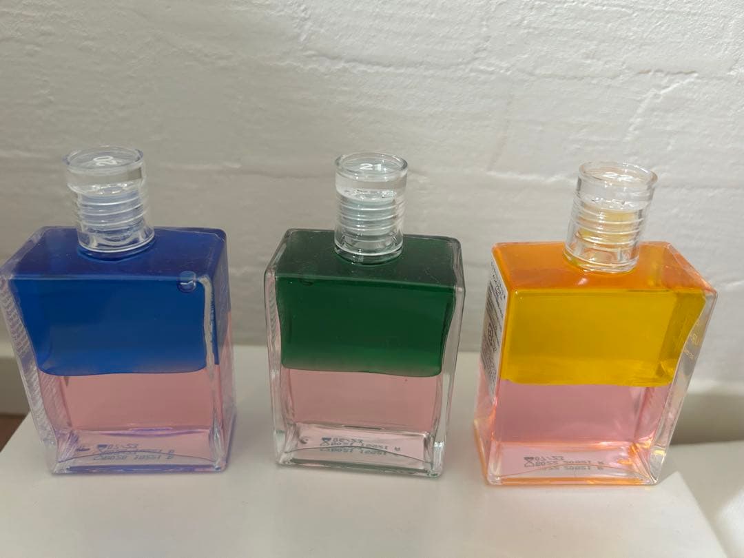 《かおりん》オーラソーマイクイリブリアム10本セット