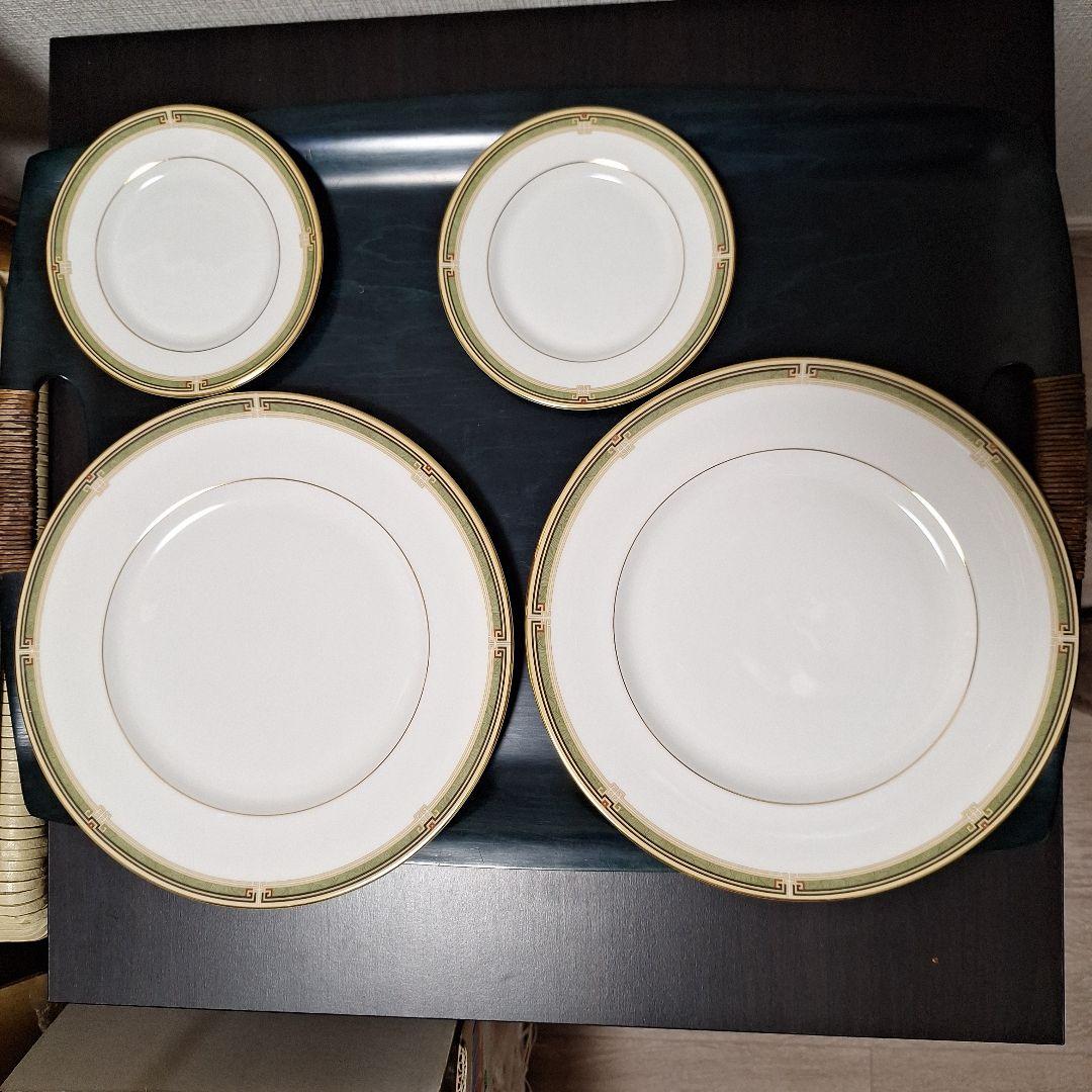 ウェッジウッド　オベロンディナー皿27cm&パン皿15.5cm 4枚セット