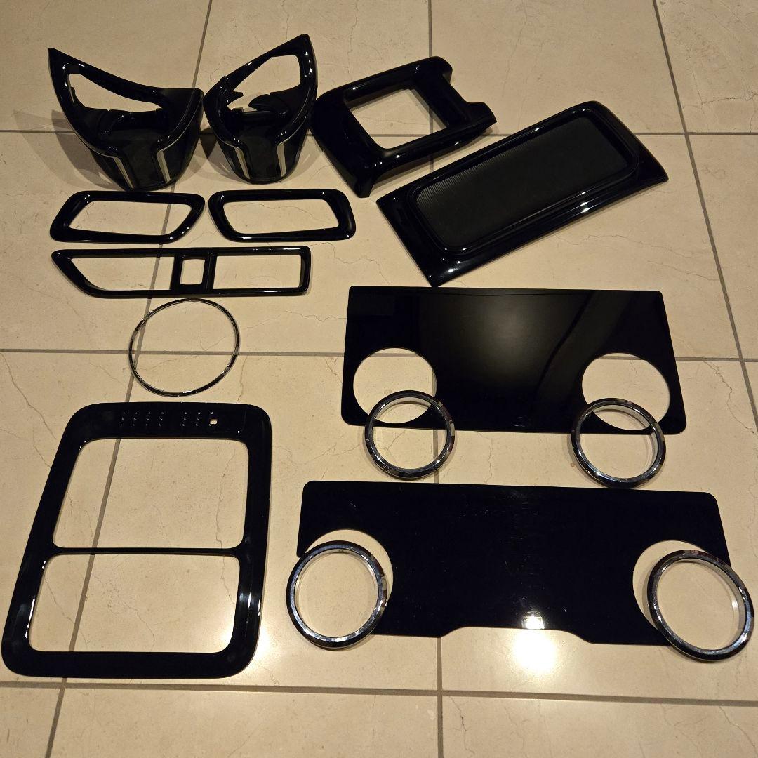 TOYOTA VOXY ZWR80系 内装アクセサリー ピアノブラックセット売り