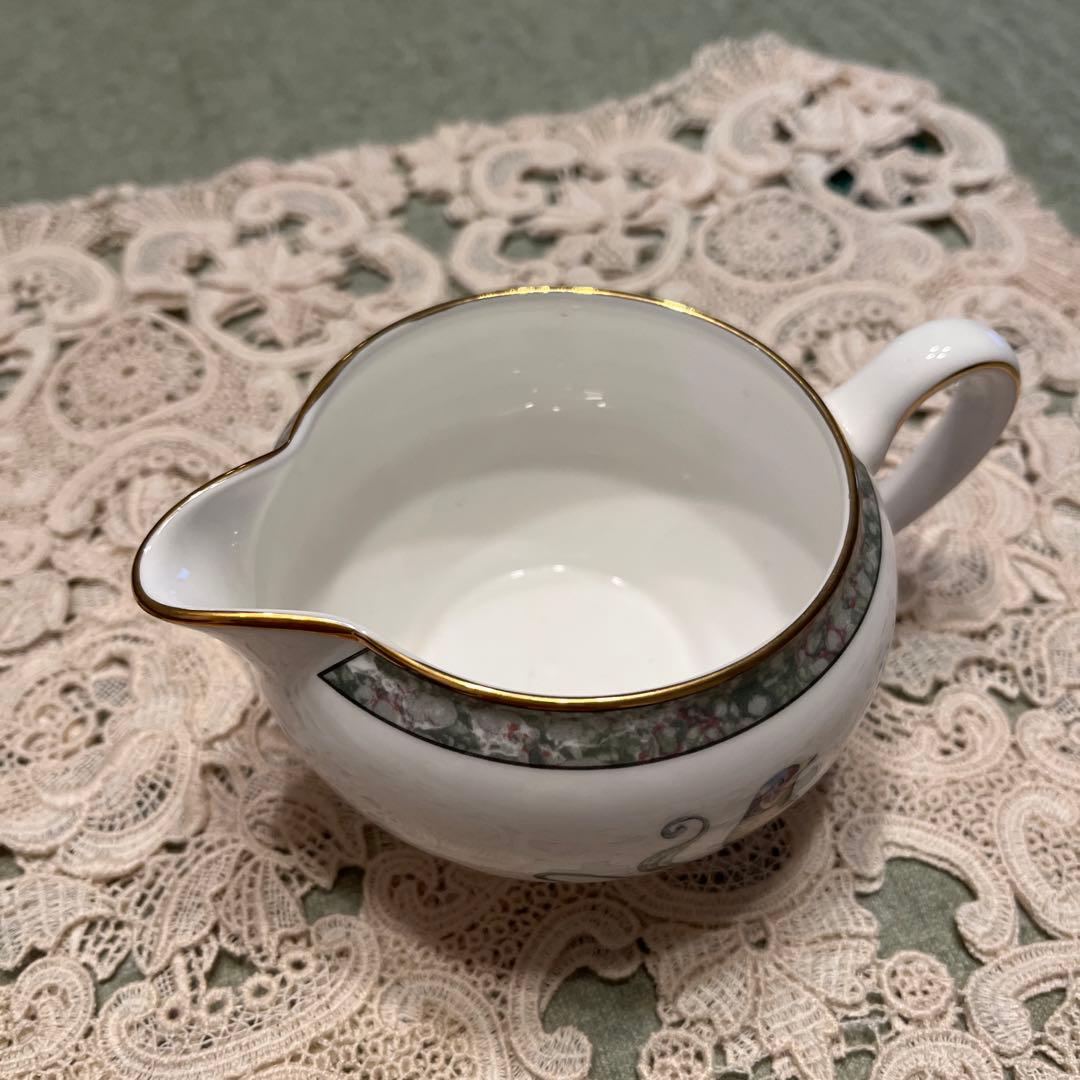 \"Humming birds\"クリーマーとシュガーボウル