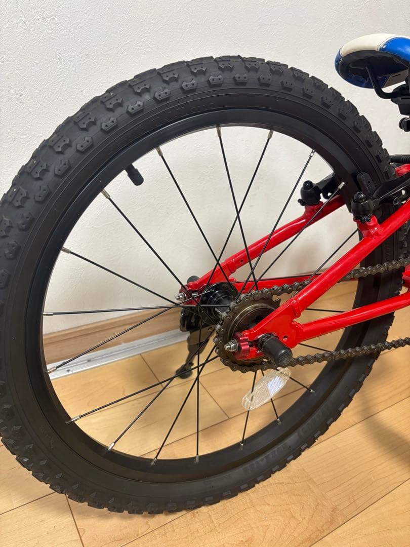 ヨツバサイクル　20インチ ヒーローレッド