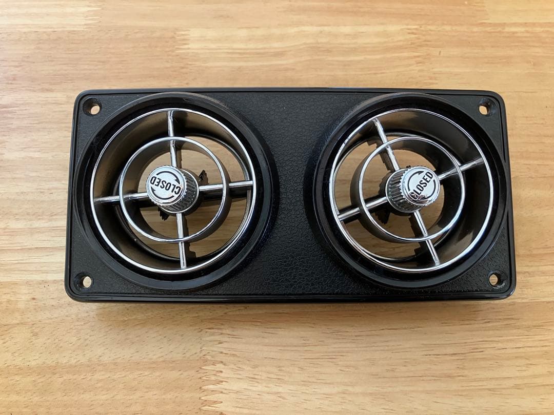 ジムニー　バスエアコン吹き出し口　レトロ