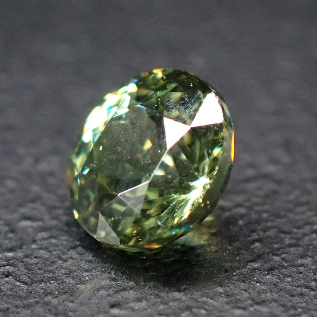 【マダガスカル/アンバンジャ産】デマントイドガーネット