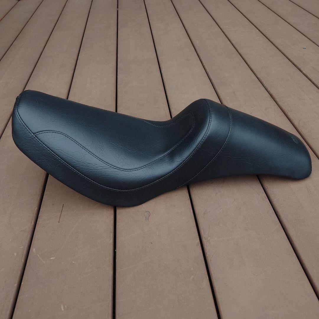 ハーレー　ショベル　4速　マスタング　ファストバック　シート