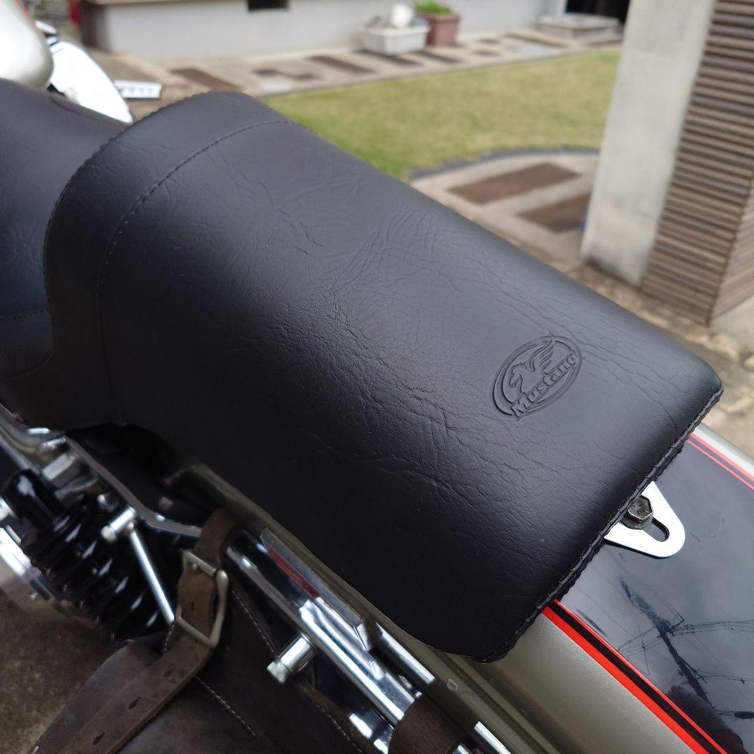 ハーレー　ショベル　4速　マスタング　ファストバック　シート
