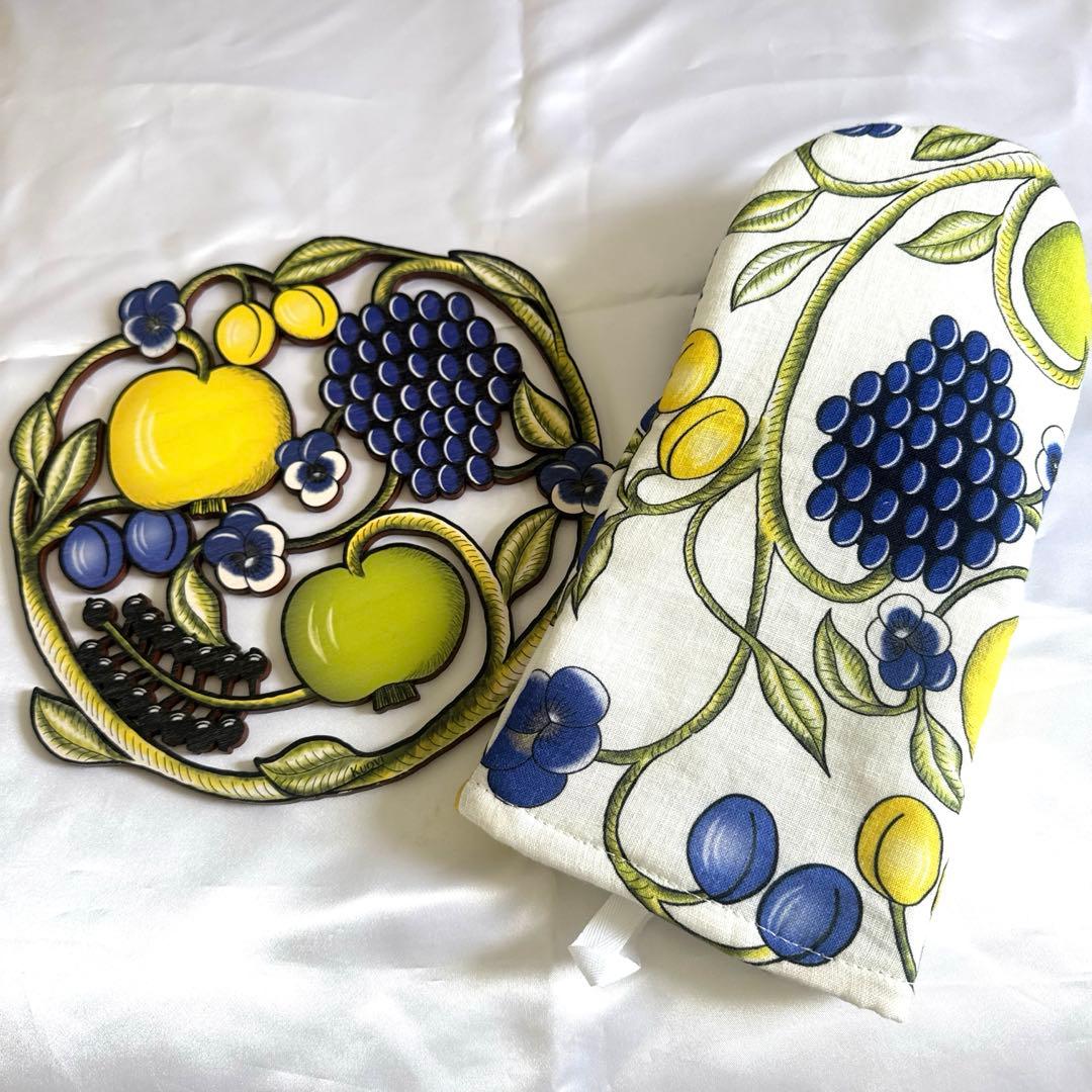 希少　新品　日本未発売　アラビアパラティッシ果樹園　テーブルコースター鍋つかみ