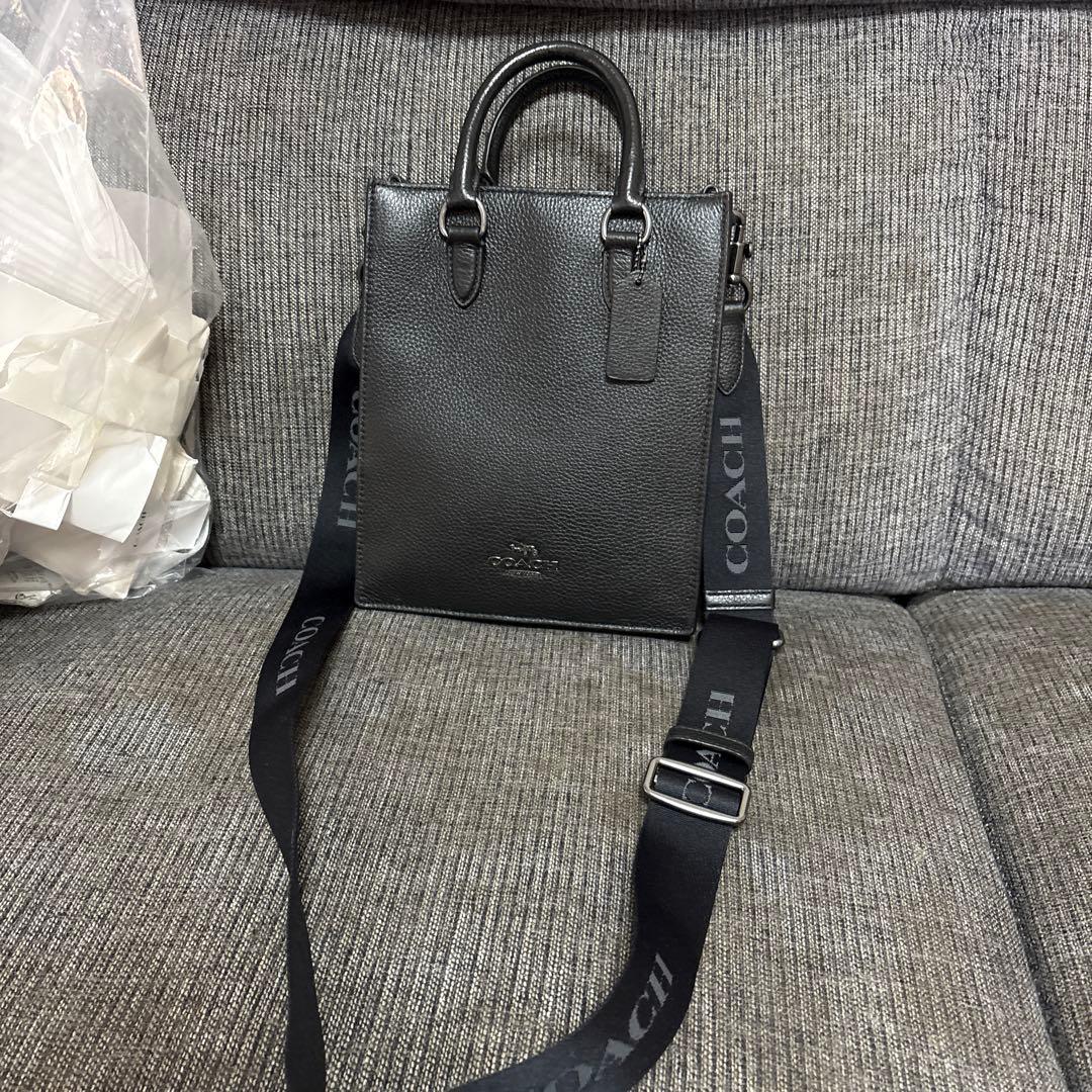 コーチ　ディラントートバッグ　ほぼ未使用
