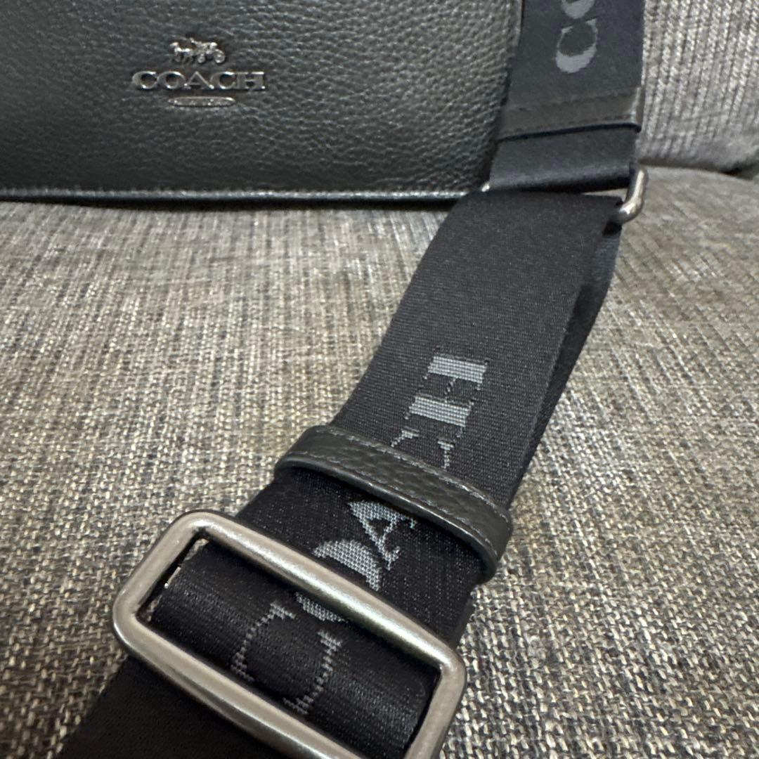 コーチ　ディラントートバッグ　ほぼ未使用