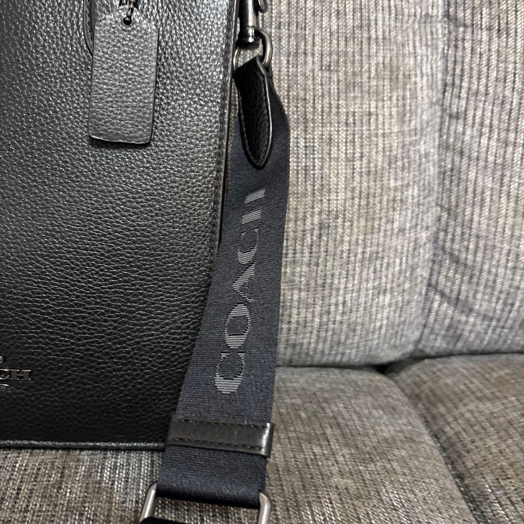 コーチ　ディラントートバッグ　ほぼ未使用