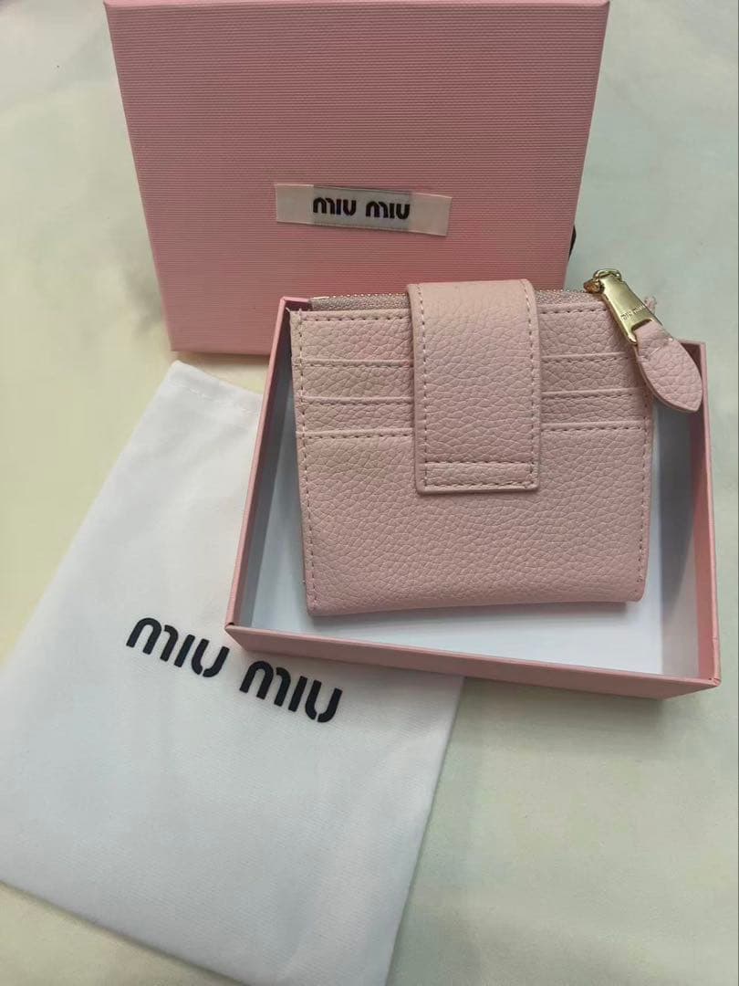 Miu Miu ピンク財布☆