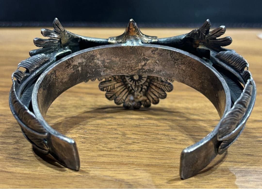 アリゾナフリーダムARIZONAFREEDOM 大イーグル＋フェザー4枚バングル