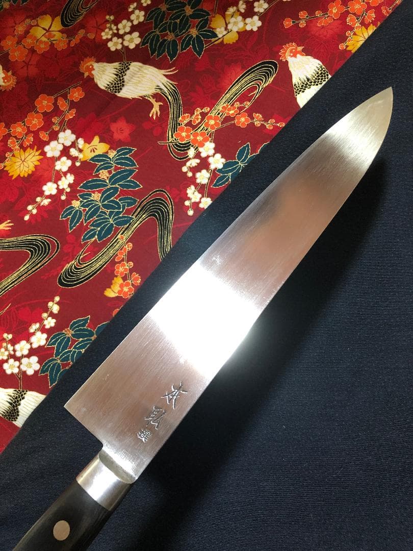 【研ぎ済み】本職用　刃渡り27ｃｍ　日本鋼・全鋼製　牛刀包丁　ナイフ　料理