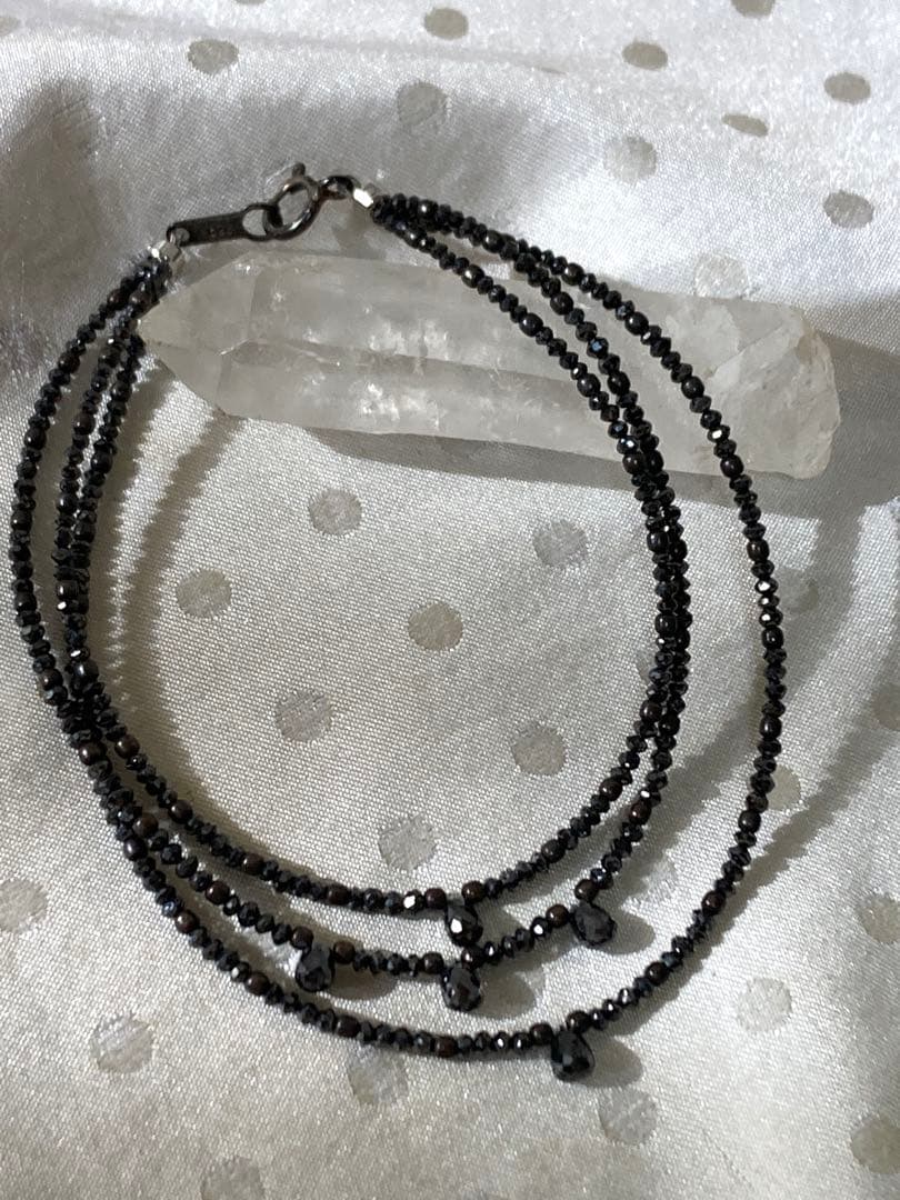 ブラックダイヤモンド　ラフロック3連ブレスレット　雷水晶付